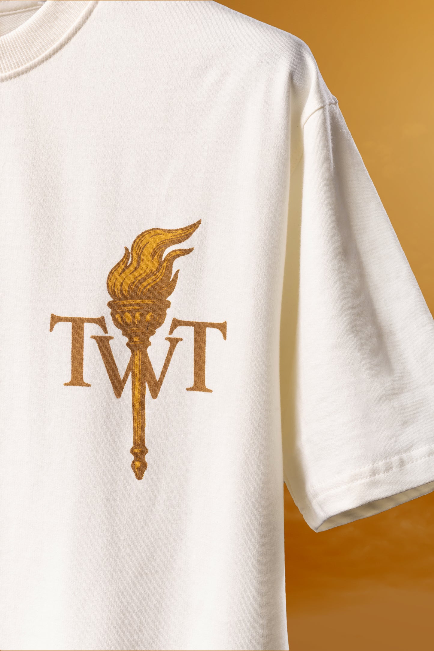 Echoes of Athens – Oversized Unisex Greek Art Graphic T-Shirt (Off-White)